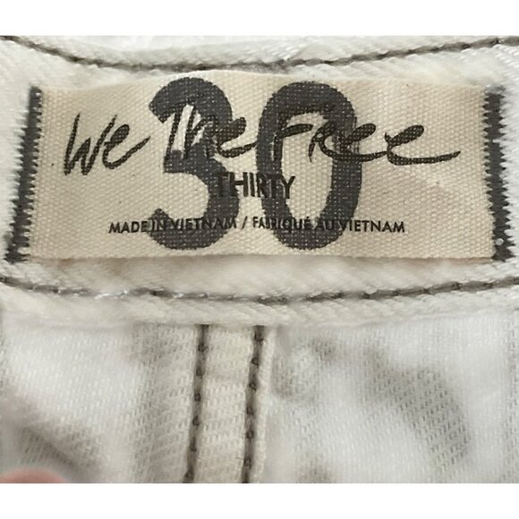 We The Free x Free People Romeo Rolled Cut Off Short Button Front 30 White Denim - Picture 8 of 11